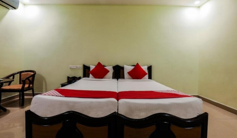 Hotel Meridian Grand Shamshabad Exterior photo