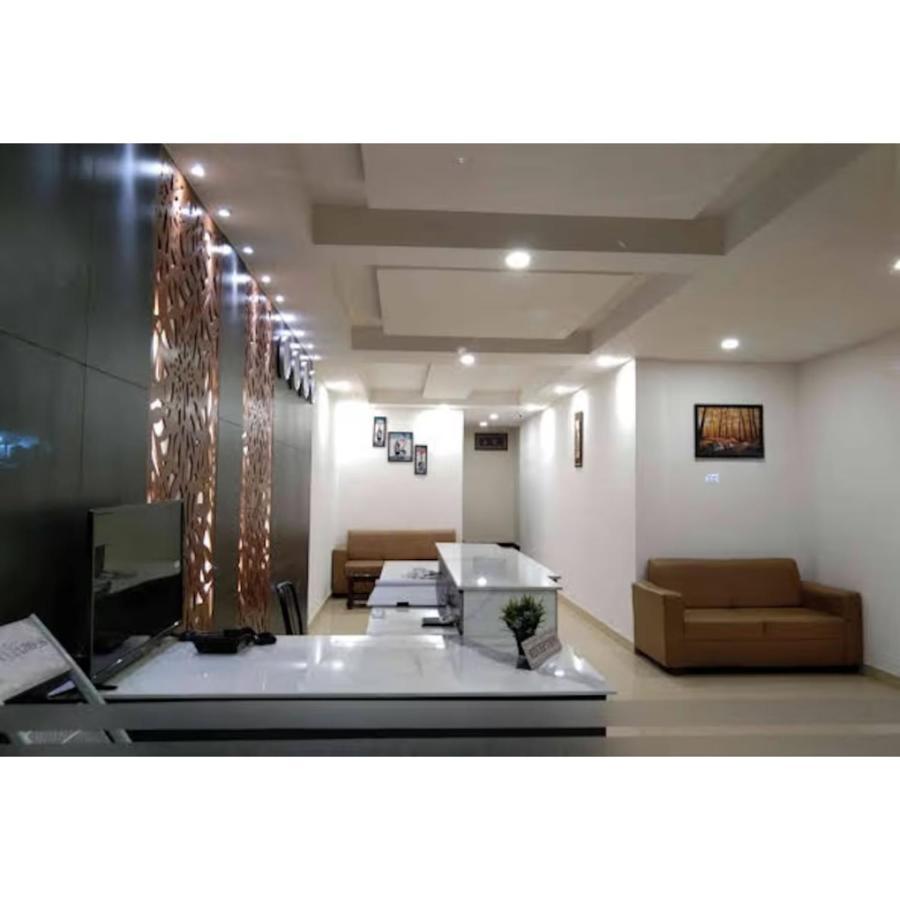 Hotel Meridian Grand Shamshabad Exterior photo