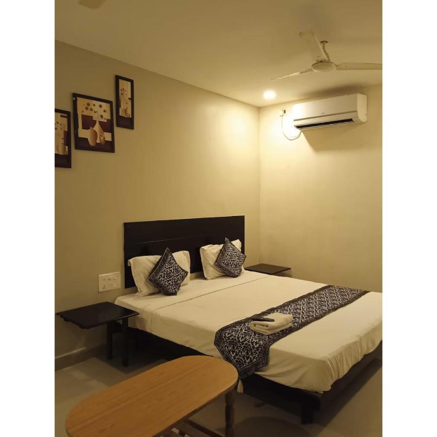 Hotel Meridian Grand Shamshabad Exterior photo