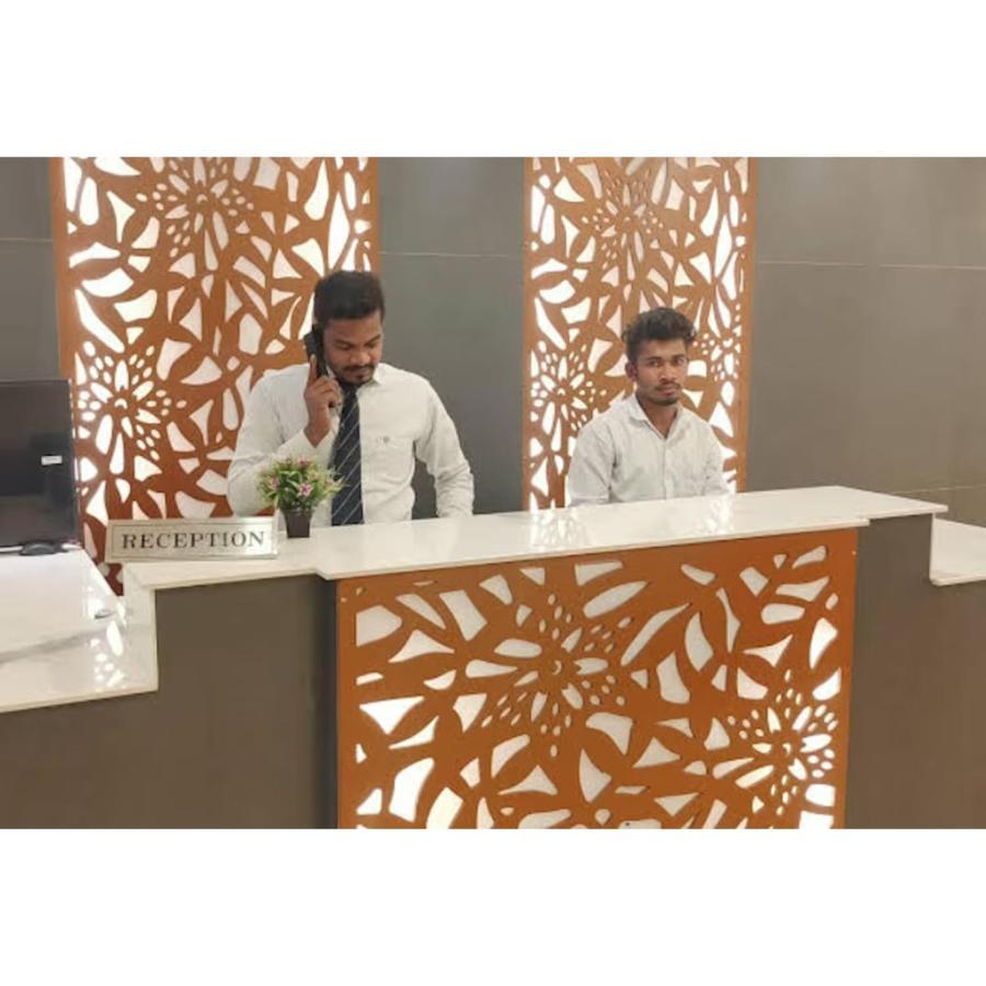 Hotel Meridian Grand Shamshabad Exterior photo